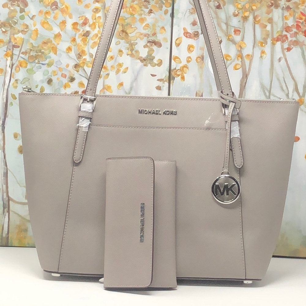 NWT Michael Kors bundle Ciara + wallet